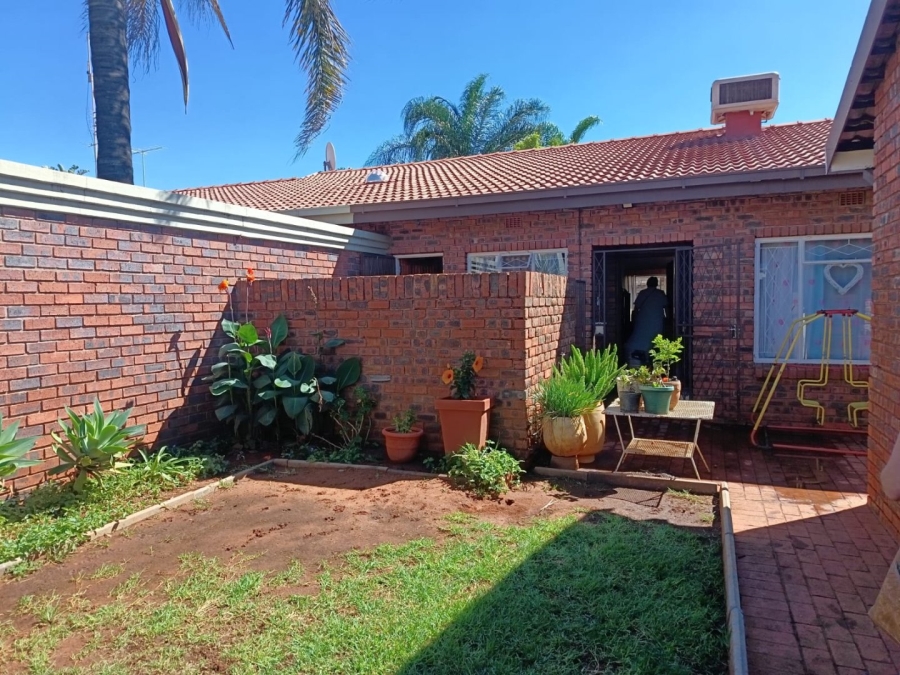 3 Bedroom Property for Sale in Royldene Northern Cape